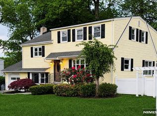 8 Pershing St, Emerson, NJ 07630