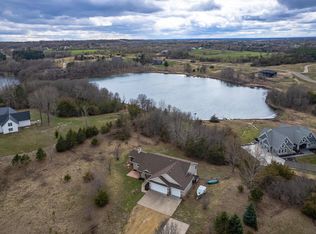 1030 Moonbeam Rd, Hudson, WI 54016