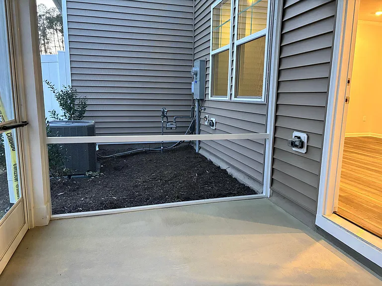 240 Garden Vine 542 Carson — Photo 28