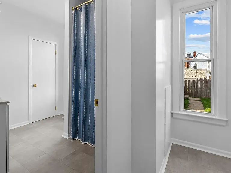 914 Hayes Ave — Photo 14