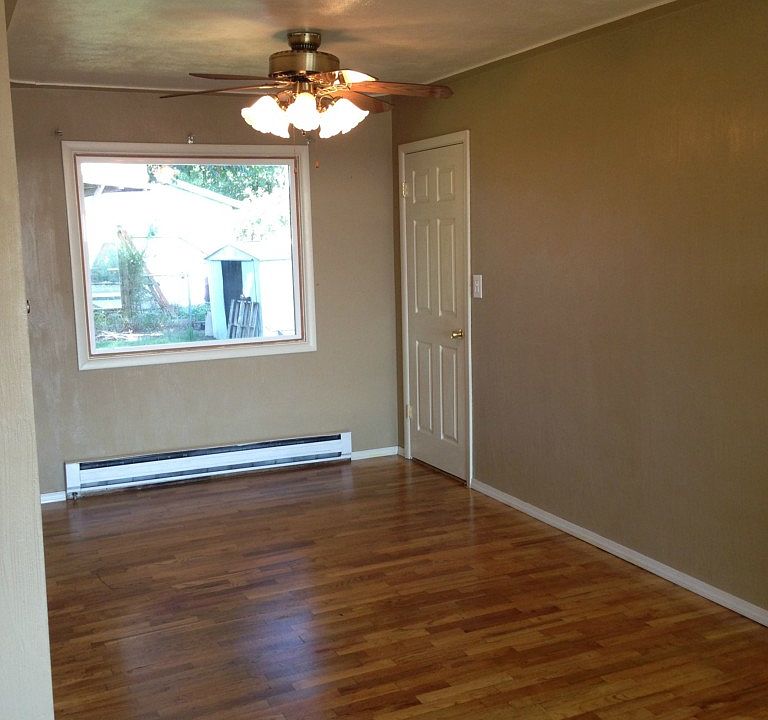 2nd image of 2708 W Peninsula Dr