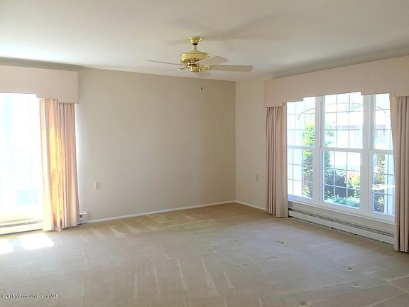 5th image of 169 Buckingham Drive N