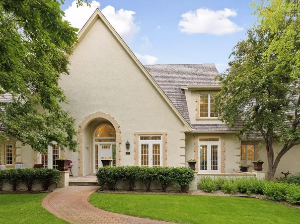 490 Old Long Lake Rd, Wayzata, MN 55391