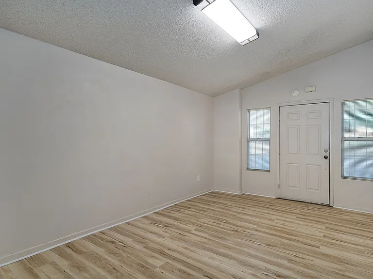 108 N Market St #1 — Photo 6