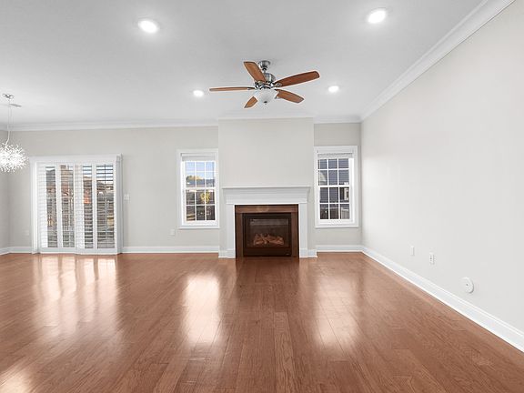 5th image of 18 Daisy Dr