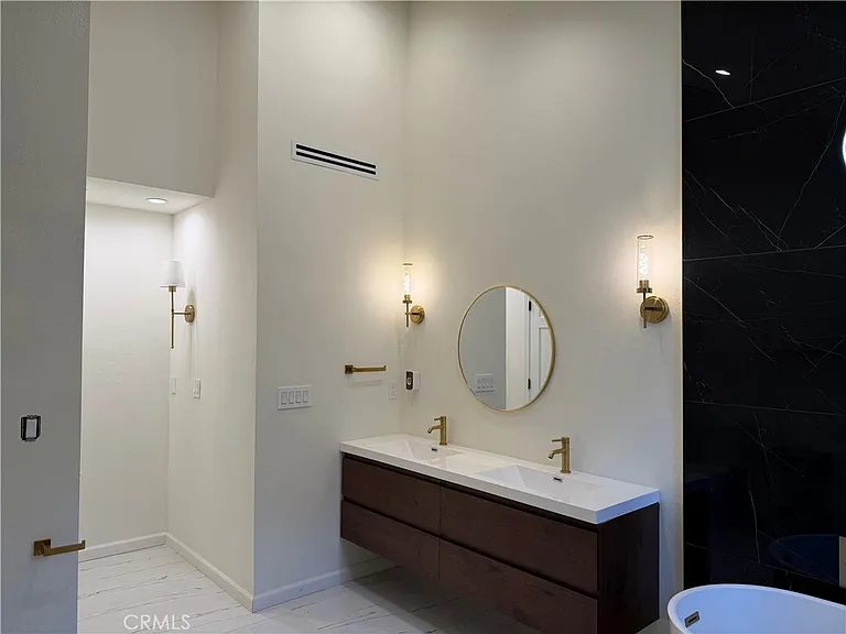 41527 Myrtle St — Photo 7