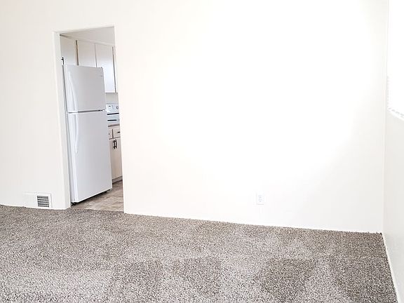 4th image of 1100-1137 1st St #1100