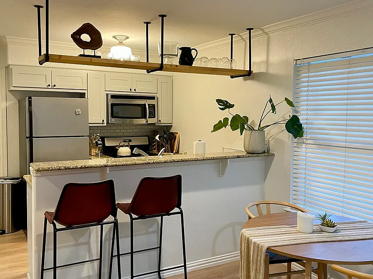 1500 Eastside Dr #114 — Photo 3