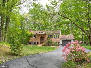 8721 Paris Pines Ct, Owings, MD 20736