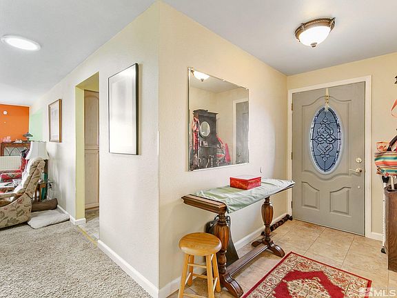 4th image of 909 Stafford Way