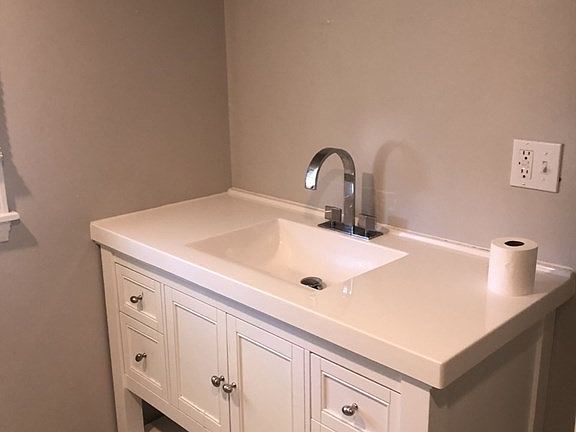 5th image of 119 Park St