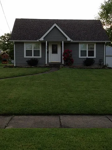 176 S Roanoke Ave photo 1