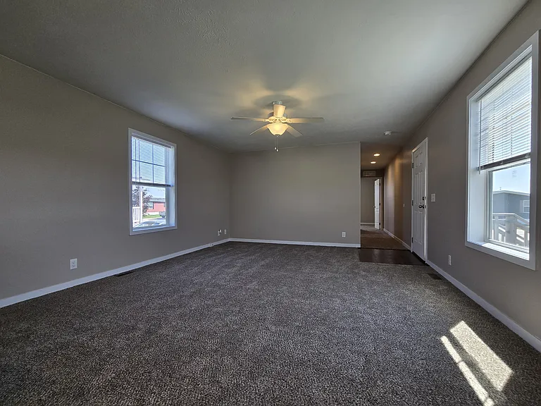 Sunset Ridge — Photo 19