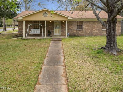 268 McCool St, Ocean Springs, MS, 39564