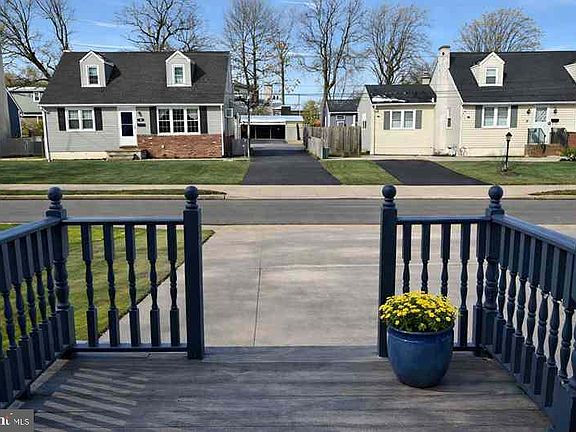 3rd image of 11 Carolina Ave