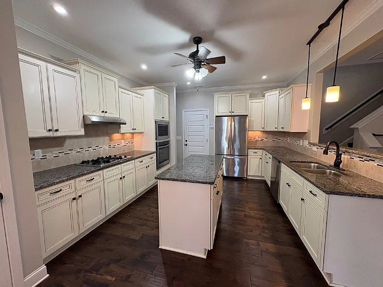 403 Cape Fear Ave — Photo 11