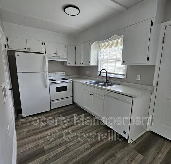 6526 White Horse Rd #10B — Photo 8