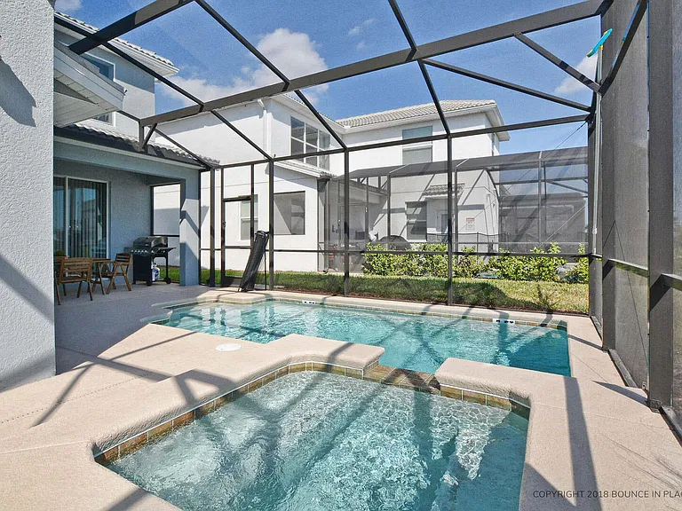 Kings Castle Cir — Photo 3