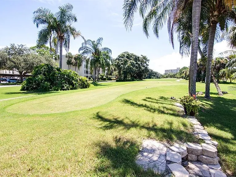 2615 Cove Cay Dr #205 — Photo 27