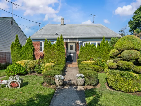 2416 East 66th Street image 1 of 21