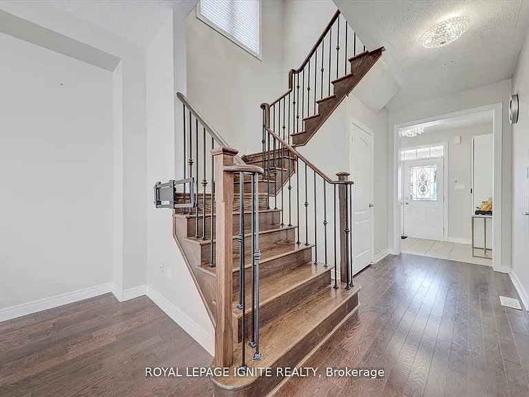 102 Garrardview St — Photo 6