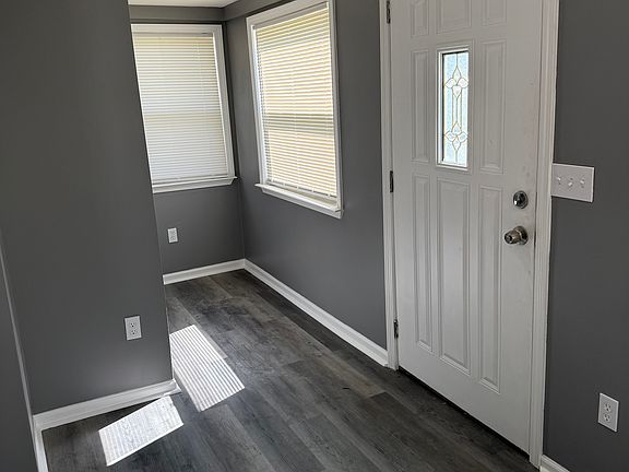 4th image of 37 E Ann Arbor Ave #13