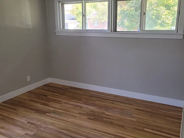 3325 Fowler Ave — Photo 15