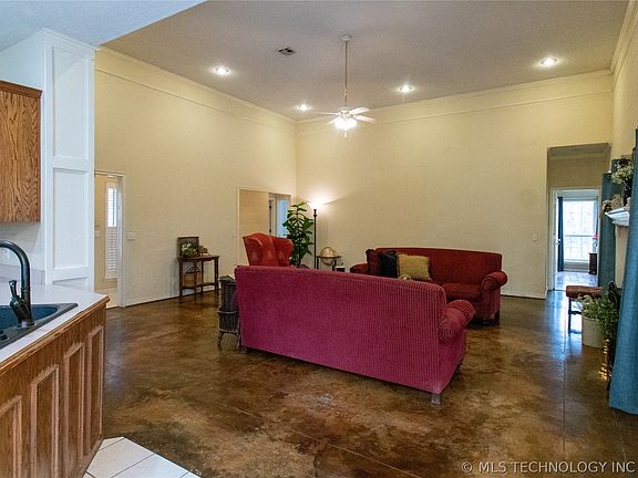 4th image of 4982 E Cedar Ridge Rd