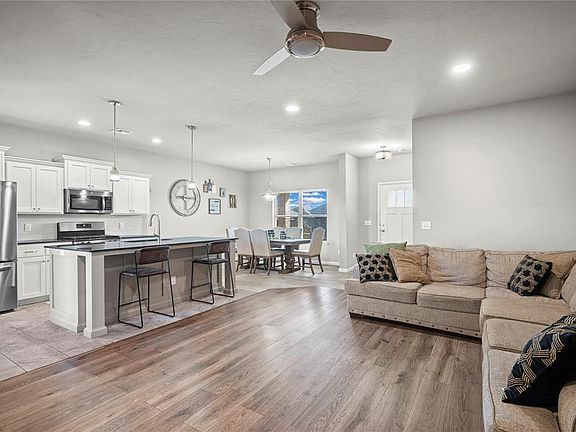 4th image of 8529 SW 43rd St