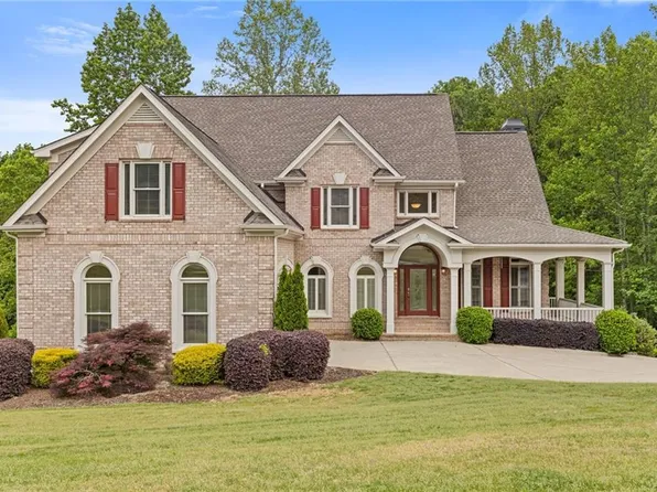 2000 Harbor Ridge Ct, Buford, GA 30518