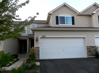 215 Wild Meadow Ln, Woodstock, IL