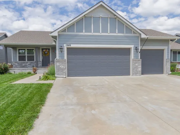 1246 E Prairie Hill Cir, Park City, KS 67219