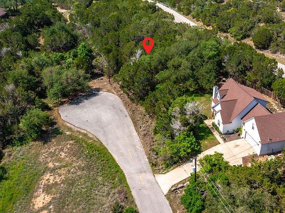 3rd image of 1306 Daviot Dr