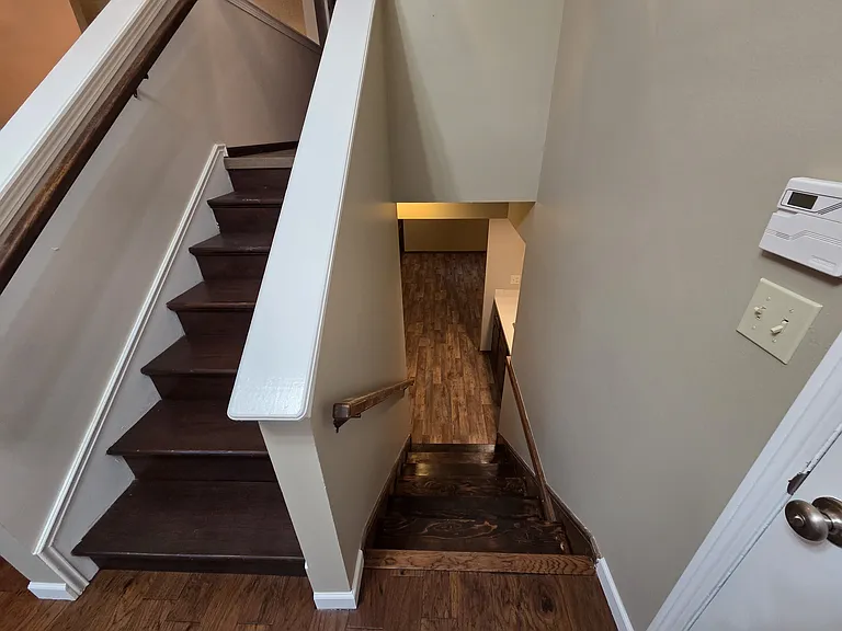 4133 N Auburn St — Photo 15