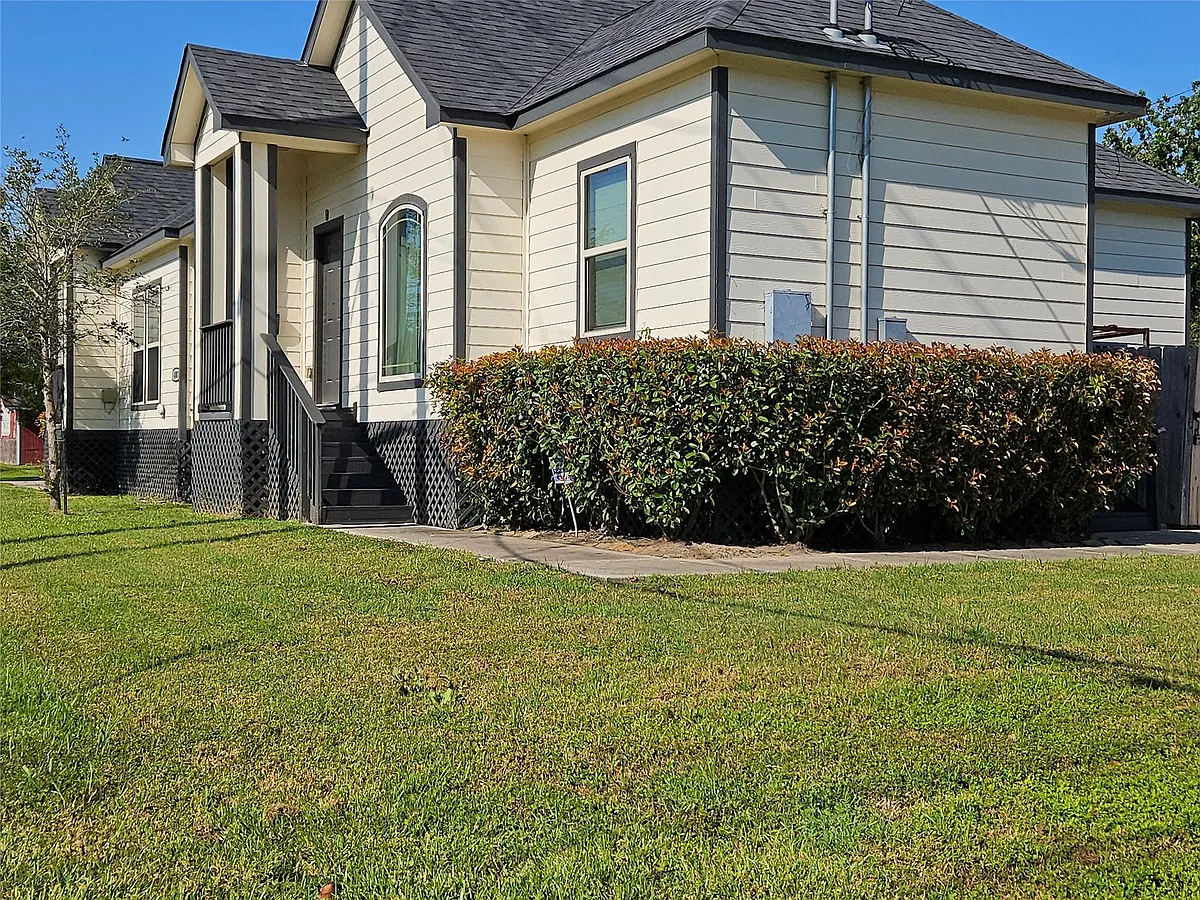 Building Photo - 4801 Wenda St #B