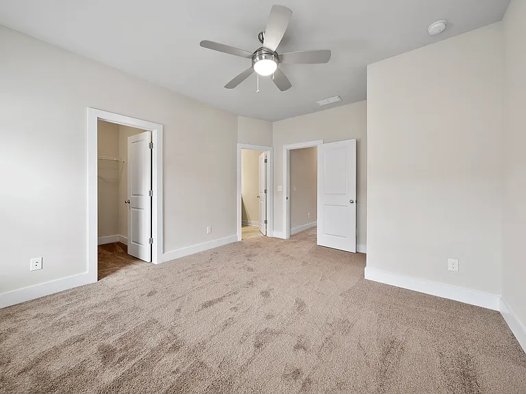 3761 Oxford Cir — Photo 15
