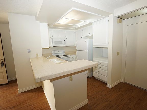 3rd image of 6879 Caminito Montanoso Unit 17