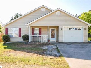 105 Spencer Josh Ct, Fountain Inn, SC 29644