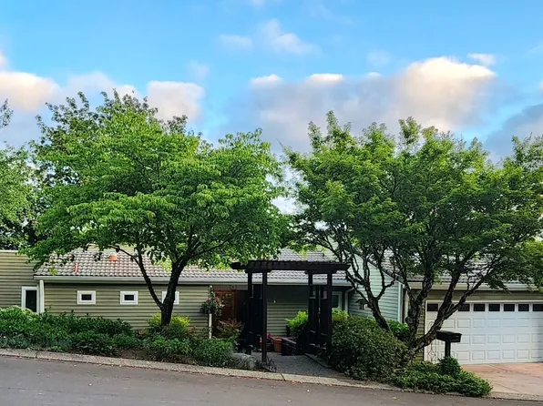 107 Garibaldi St, Lake Oswego, OR 97035