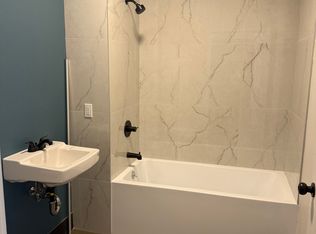 729 E 216th St #4B, Bronx, NY 10467