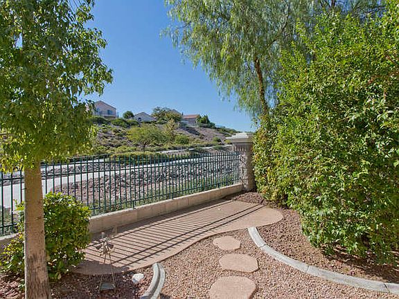 5th image of 1147 Scenic Crest Dr