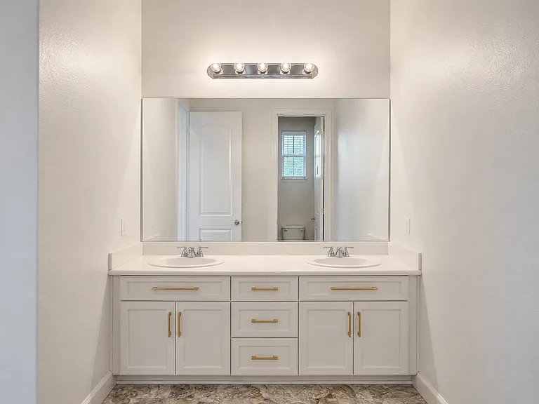 28634 Bay Meadows Ave — Photo 35