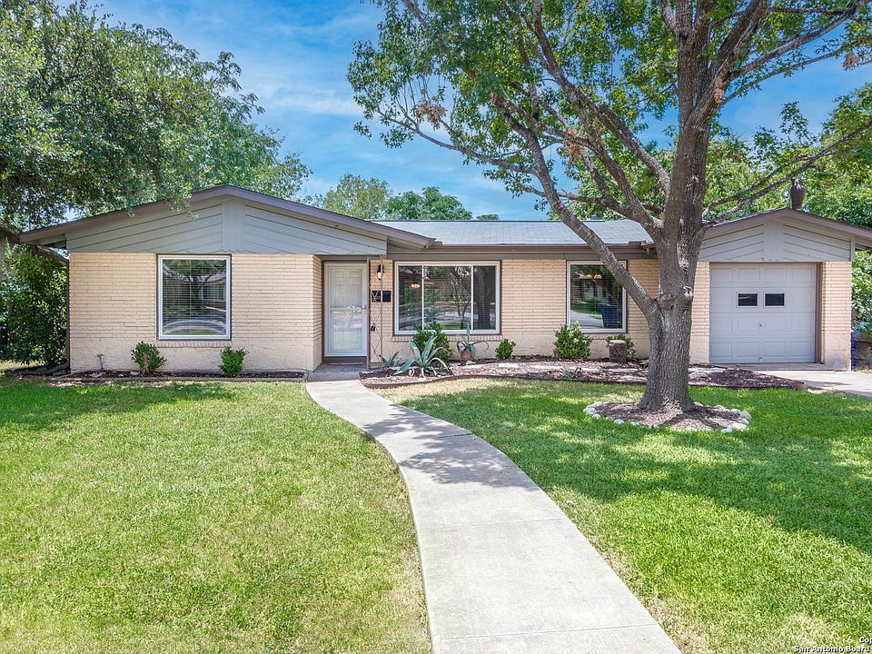 1st image of 322 BARBARA DR