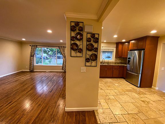 4th image of 4085 La Mesa Ln