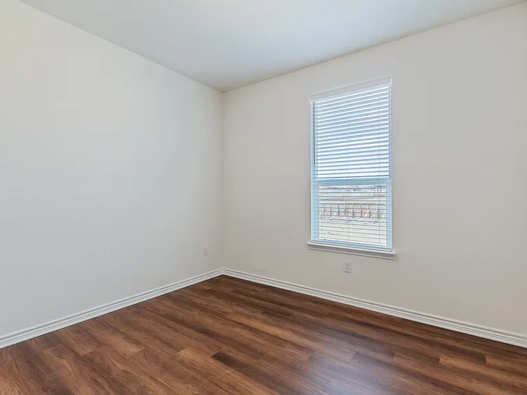 15515 Electra Cir — Photo 9