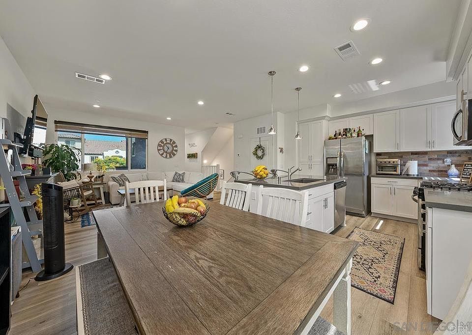 1st image of 1404 Santa Victoria Rd #3