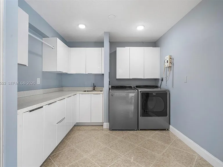 3021 N 72nd Way — Photo 8