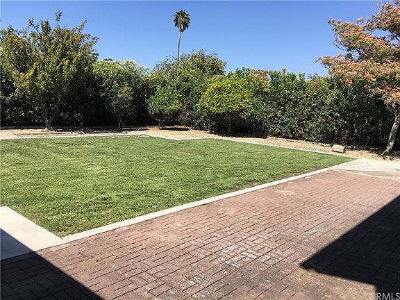 4th image of 711 Foxenwood Dr