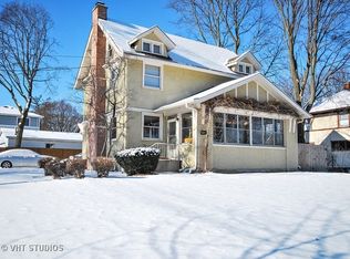 505 S 4th St, St Charles, IL 60174
