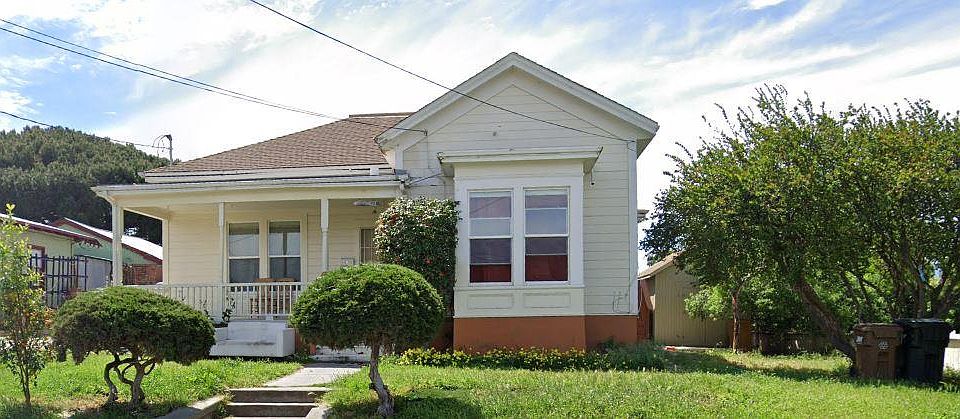 1st image of 819 W 3rd St #821